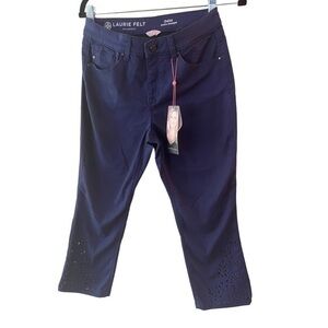 New ▶️ Laurie Felt ◀️ Daisy Floral Embroidered Ankle Jeans in Navy